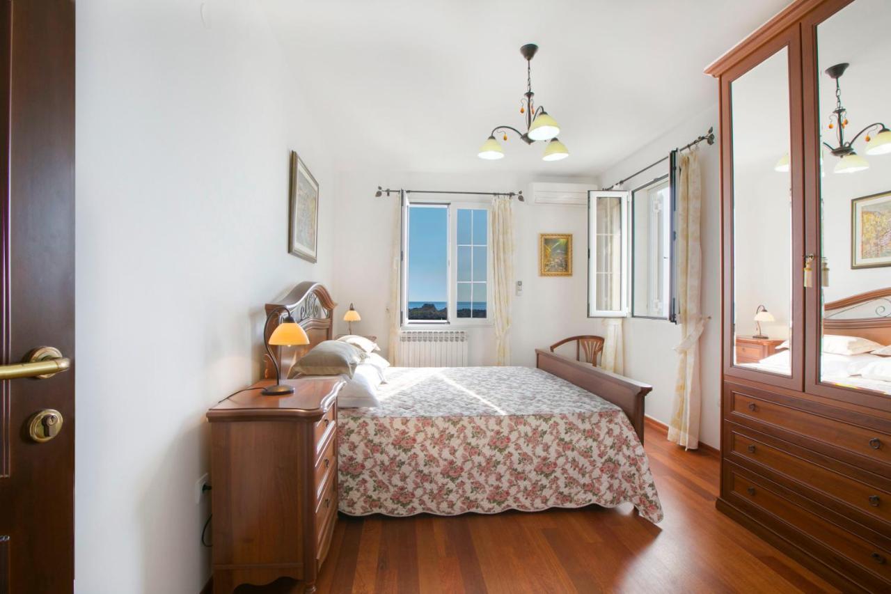 Royal Holiday Apartments Sveti Stefan Exteriér fotografie