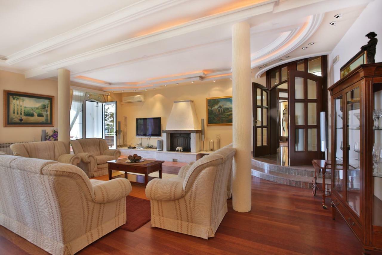 Royal Holiday Apartments Sveti Stefan Exteriér fotografie